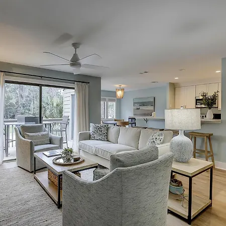 2365 Racquet Club 2 Bedroom 2 Ba Condo Sea Pines Resort Near Harbourtown Free Tennis And Pool